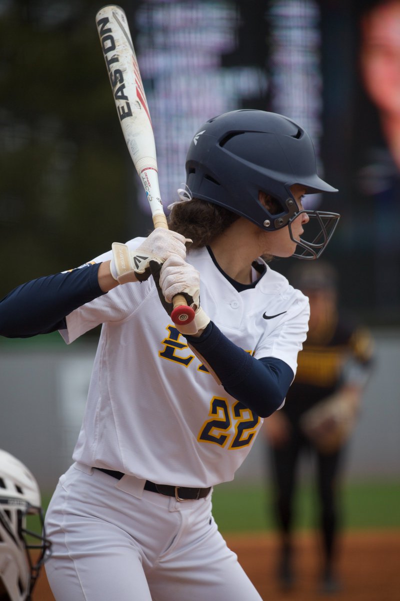 ETSUSoftball's tweet photo. Since our Sunday plans are cancelled ...
Here are snaps from yesterday’s doubleheader 🥎
#ETSUTough https://t.co/ZtVEFGaVKD