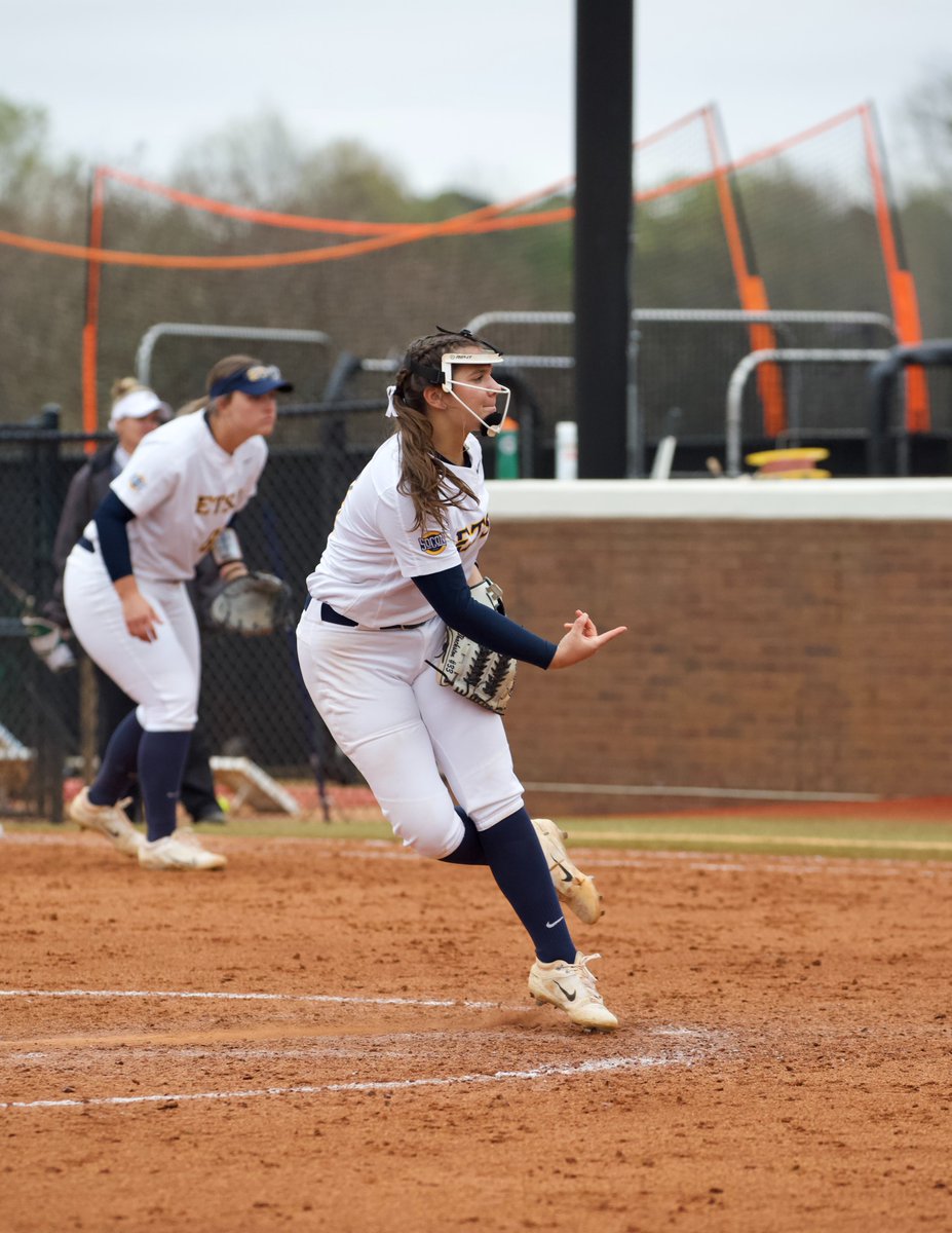 ETSUSoftball's tweet photo. Since our Sunday plans are cancelled ...
Here are snaps from yesterday’s doubleheader 🥎
#ETSUTough https://t.co/ZtVEFGaVKD