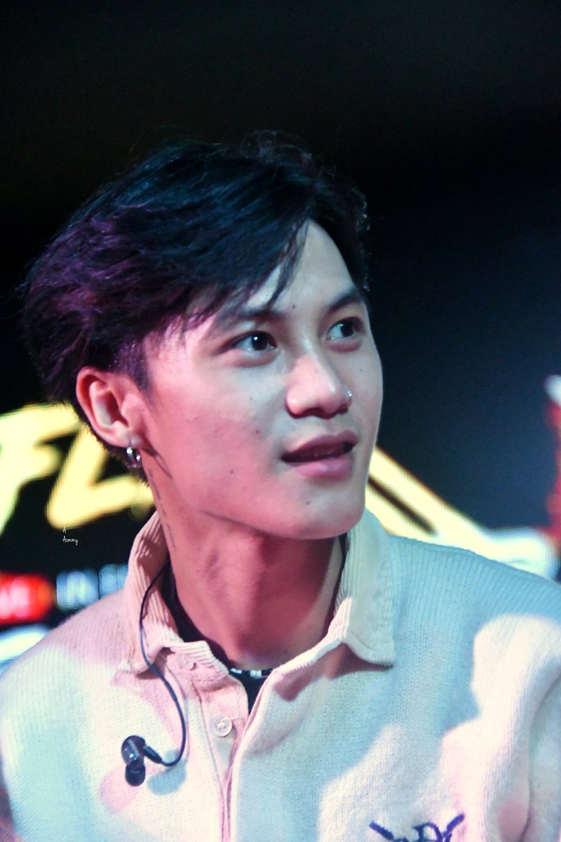 Ottomanlovely's tweet photo. Sweet dreams 😚 sofo ทั้งหลาย 🧨😁 #FLIPXTARAYLS #yellowskrt https://t.co/4JqisLpvLZ