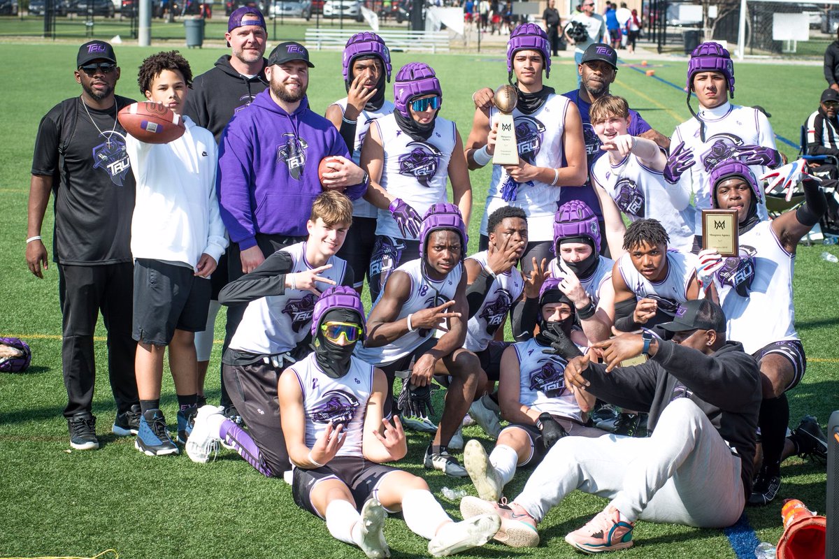 M_Kennedy2248's tweet photo. Musgrove Agency Invitational 7on7 Tournament Champions!  @TRUHuntPerform showed up, played hard and came home with the hardware! https://t.co/ZC4X29H093