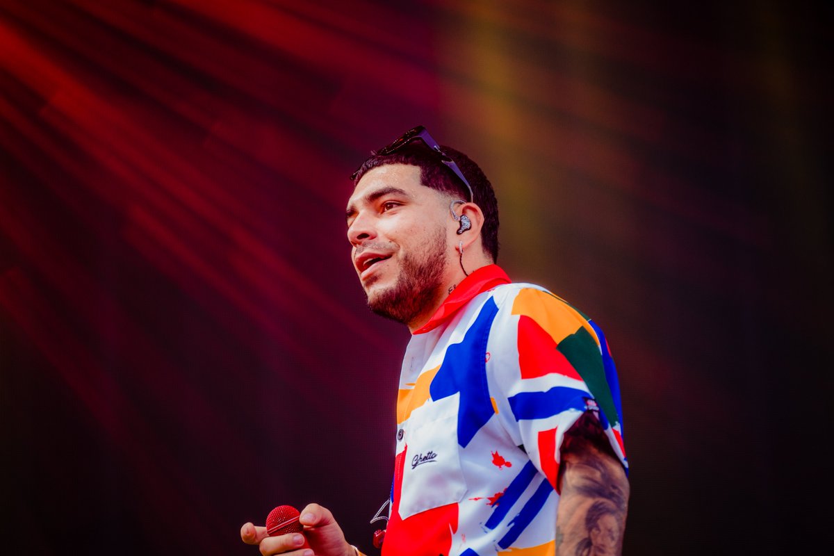 EL CANTANTE DEL GHETTO 🎤🔥 
<a href="/ryancastrro/">RYAN CASTRO</a> 
 
8 days left to VOTE for Made in America as 2023's Best Music Festival.

Hit the link to vote today! 10best.com/awards/travel/…