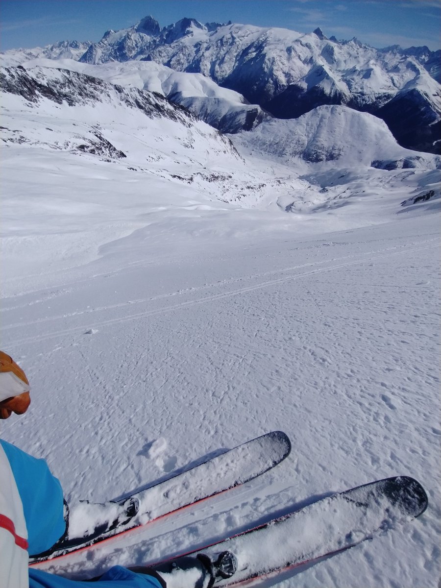 DebuchonJP's tweet photo. Ivre, il relance le hashtag #tweetcommemikael plus d'un an après 🎿🏔️

cc @mchambru #cstgre https://t.co/LGuzazLLj7