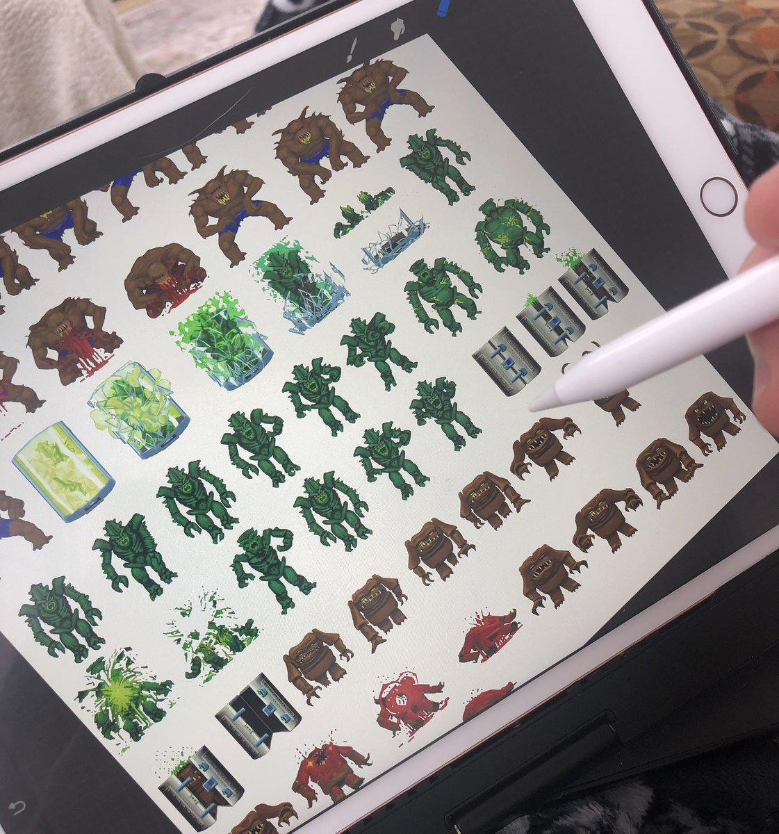 ArtInPInkerton's tweet image. Editing the art in an old video game. It’s my zen time! #blakestone #procreate #boomershooter