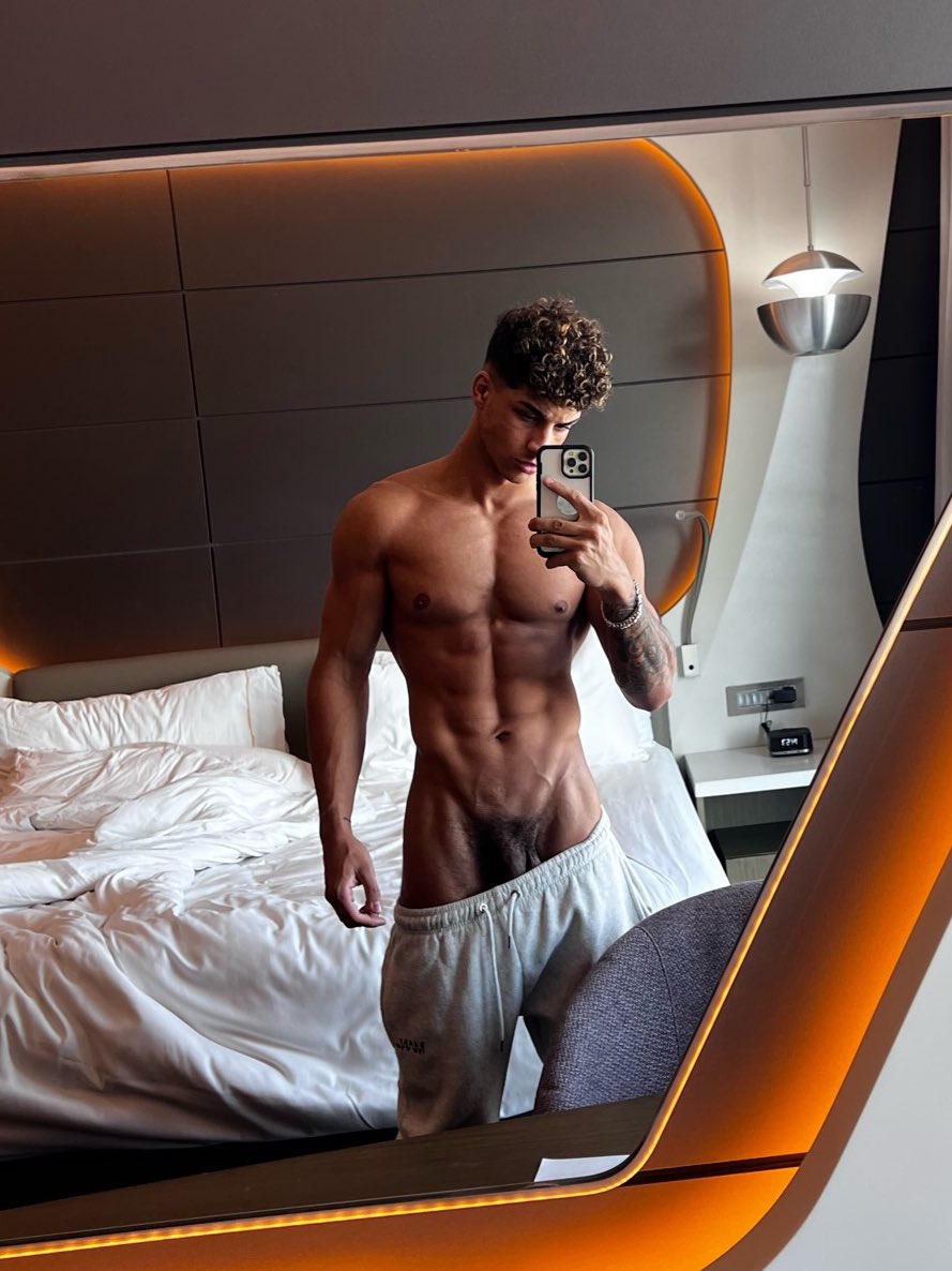x_hotboy_x's tweet photo. Sepanta est trop sexy 😍🥵 #hot #sexe #sexy #bite #dick #sepanta https://t.co/y3WukxYWsE