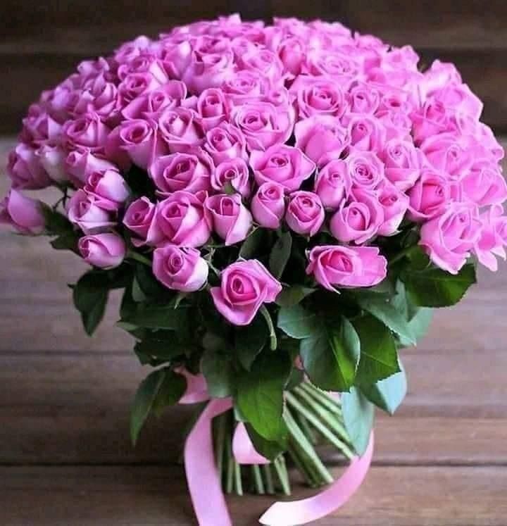HlaJan7's tweet photo. @alkaladi_ @Cvii_15 @jlj7f @2i2jj @N1f1f @b_k212 @a7z6_6 @xo8fyu @nbdi___ @lylsyby10 @Aa_Aa_6_ @Hnan1442 @Abir_3333 @TOB50505 @AlnqashMnyr @2019alngeeby @albsywnybdh1 @AlmhndsMwdy @halaf55494511 @Abolbrahim2018 @BouchraSahrane @mrmmd71435551 💗 هناك أشخاص يصافحون القلوب قبل الأيادي... مساء الورد 💗 https://t.co/YlZyZ0chc8