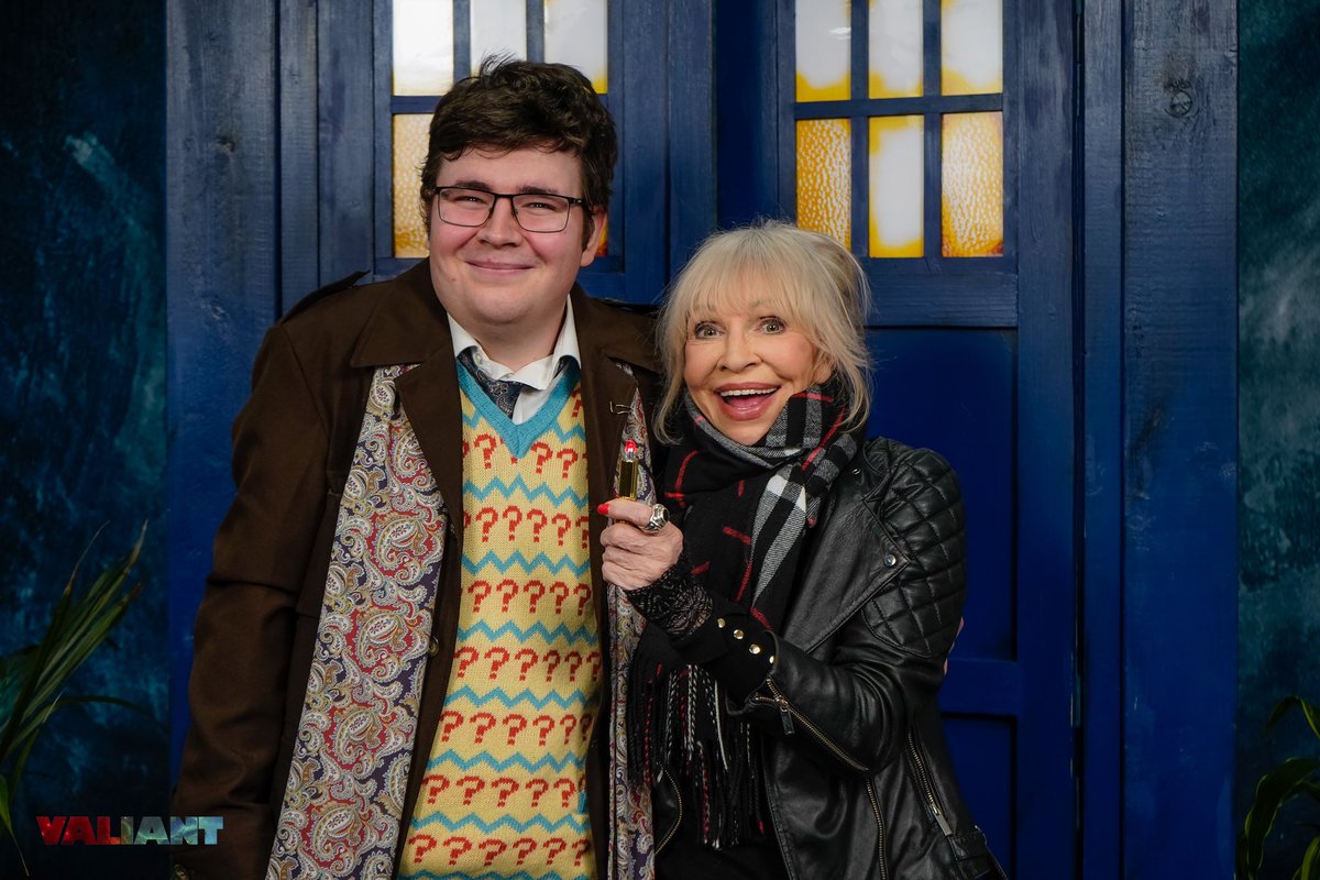 tpdbeech's tweet image. The digital photos from #Valiant2023 are HERE! ✨ there’s are so amazing massive thanks to @misterphipps for what I can frankly call witchcraft with his camera. 🥹