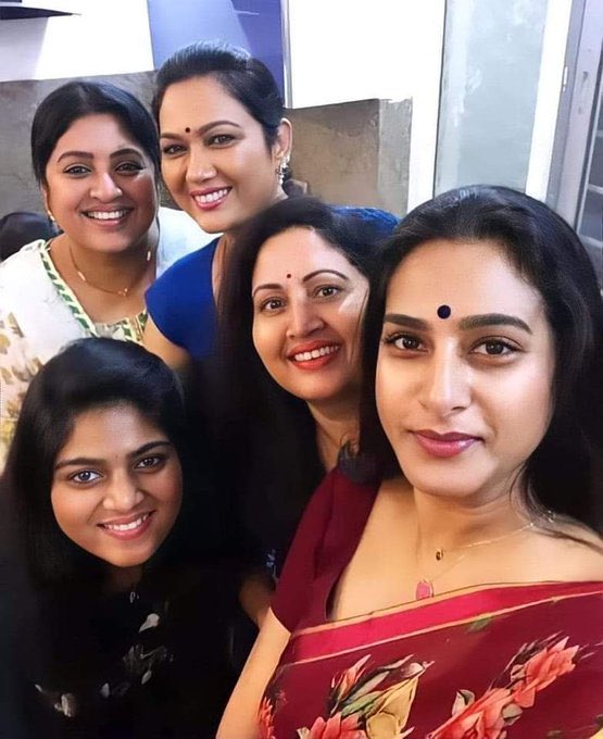 Image Hot dance video with her daughter goes viral, SurekhaVani, Supritha
