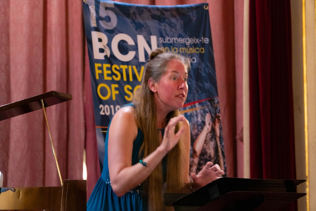 Telling a story! This is the whole point of singing! 
At the BFOS, you will learn to tell stories in Spanish, Catalan, and Portuguese; exciting!

#classicalsingers #barcelonafestivalofsong2023  #singersarestorytellers #classicalsingerslovepoetry o