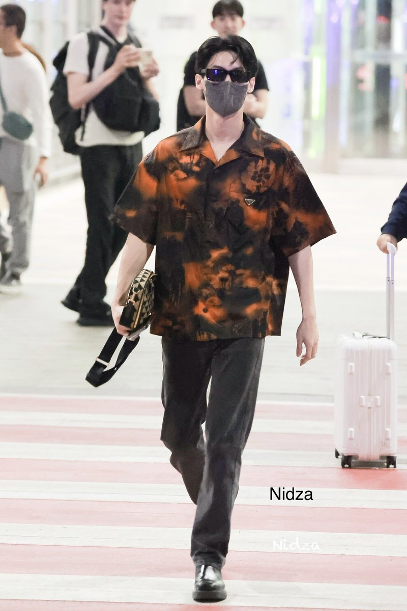 NIDZA7822 tweet picture