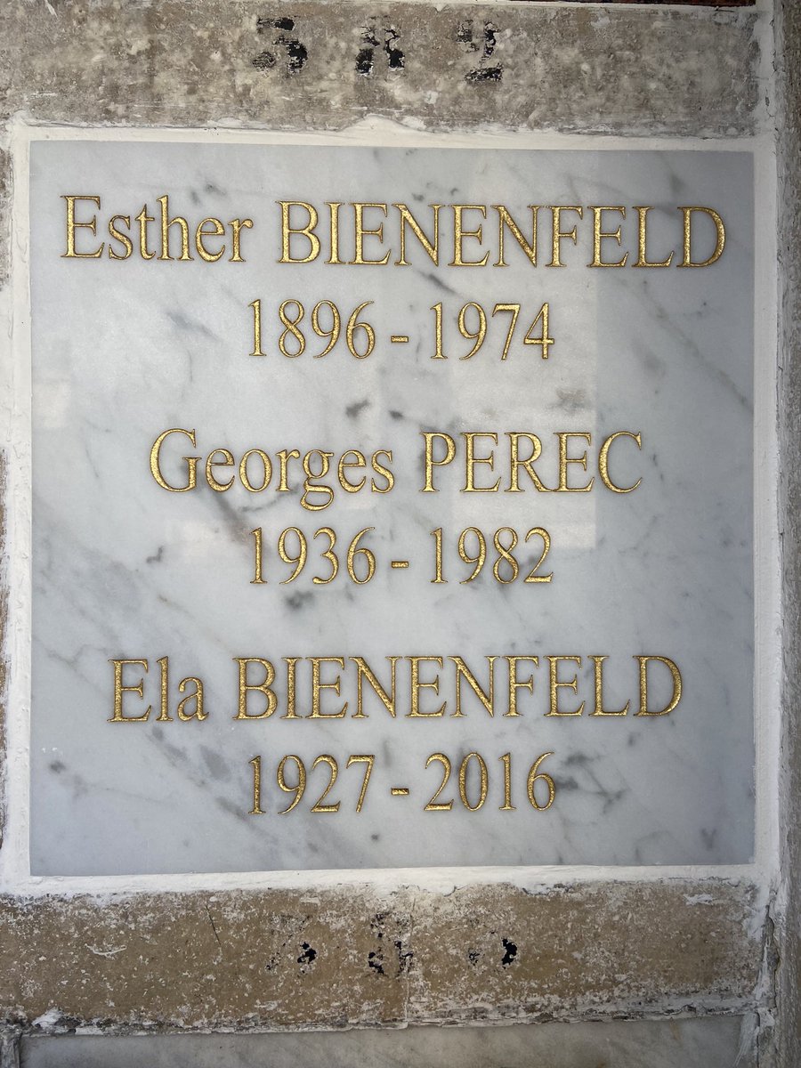 andhodgson's tweet photo. Came by to say hi to georges https://t.co/ktEFWQAZU3