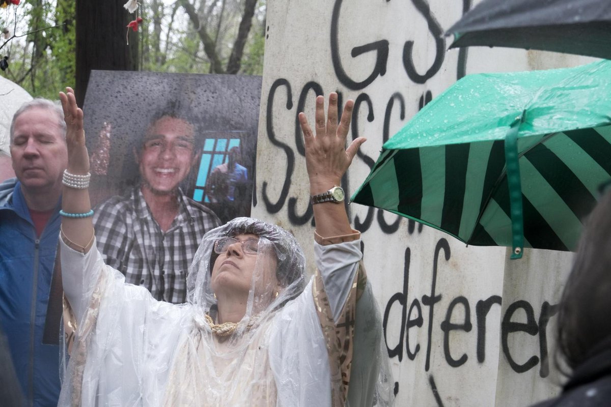 MPHProject's tweet photo. More pictures from Tortuguita's vigil this morning. #RIPTort https://t.co/sP0FyRuZ5P