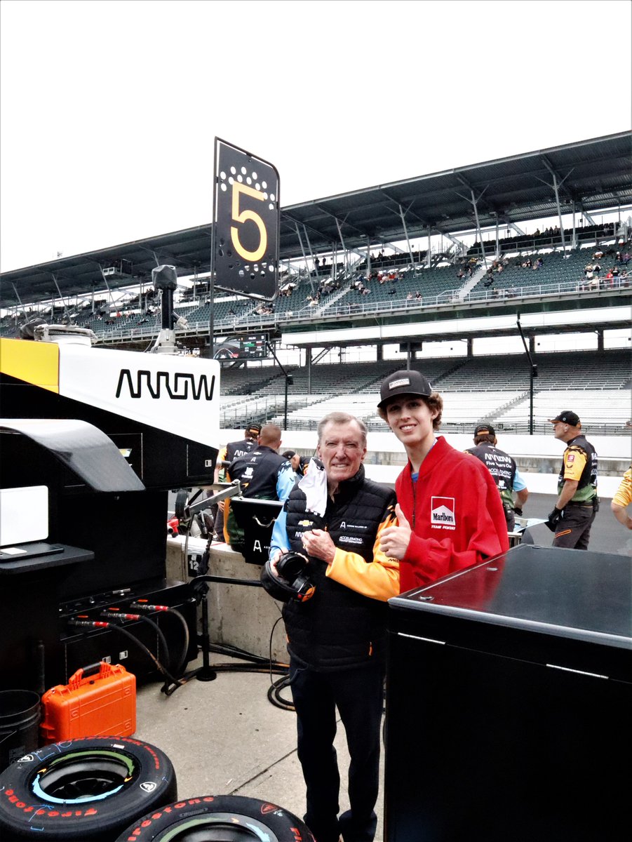 kidindyracing's tweet photo. Happy birthday to 3 time #Indy500 winner Johnny Rutherford. See you in #gasolinealley @IndyCar  @ArrowMcLaren https://t.co/VH7pM12s18