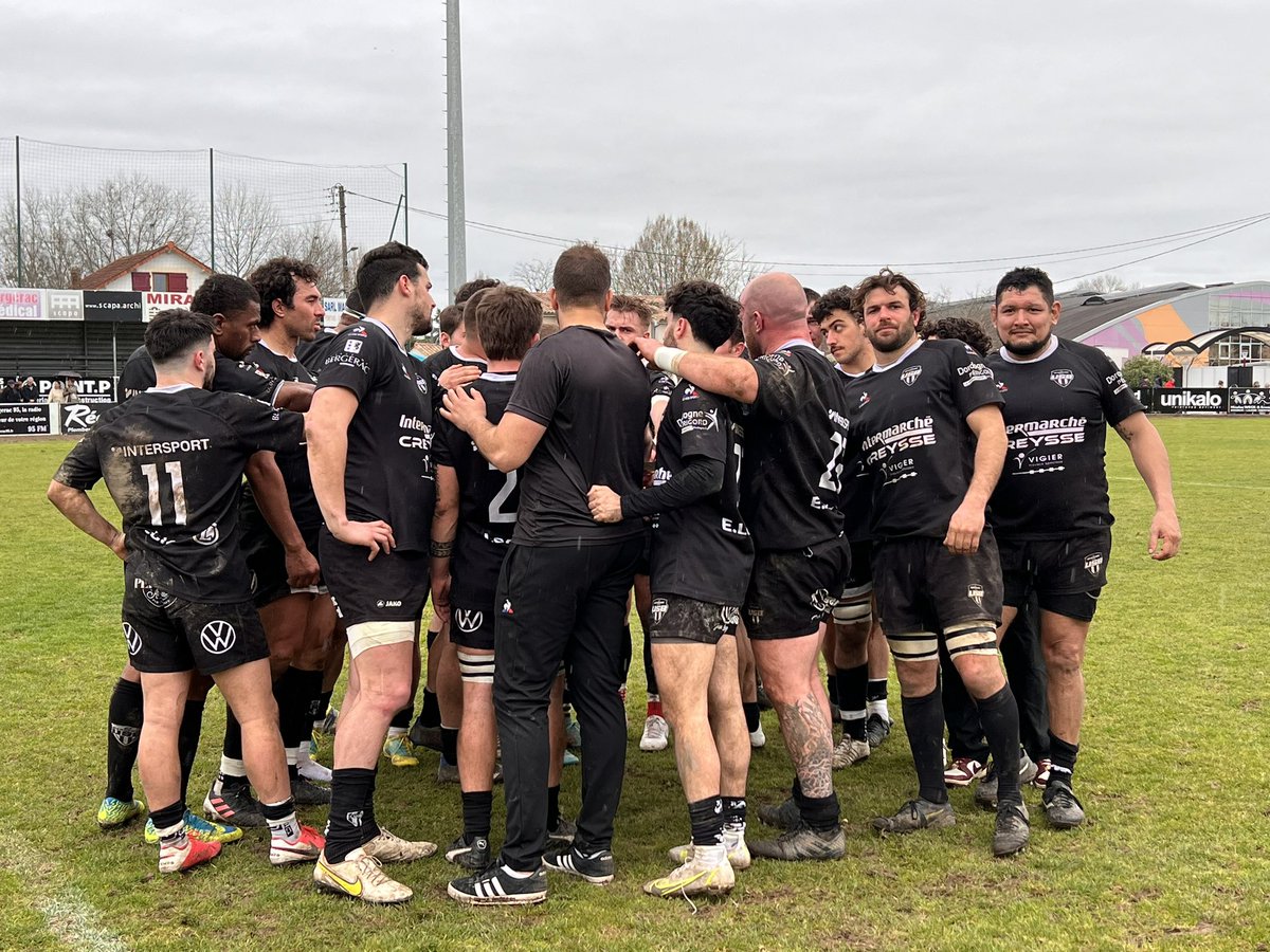 𝙁𝙞𝙣 𝙙𝙪 𝙢𝙖𝙩𝙘𝙝 😕

Défaite de notre équipe première à Gaston Simounet face à Salles (16-26) ! 🏟️ 

Bravo aux deux équipes pour ce match et merci à nos supporters, bénévoles &amp; partenaires de nous suivre en nombre chaque match ! 👏