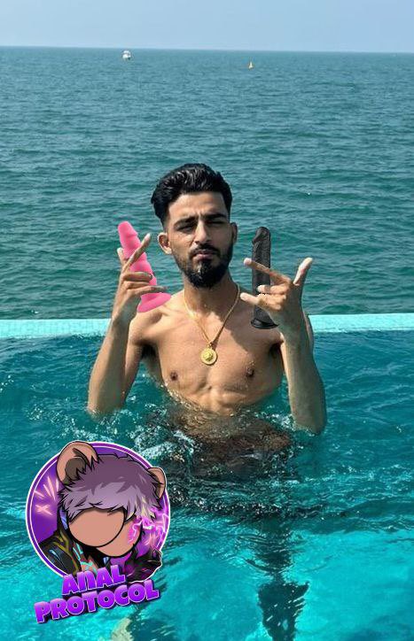 Guccitos2's tweet photo. GM Bossy happy Sunday!!! Make sure you grab some $ANAL before it’s higher MC than $RAT 🤣 

#AnalProtocol #RatProtocol https://t.co/ArfF0MJGmt