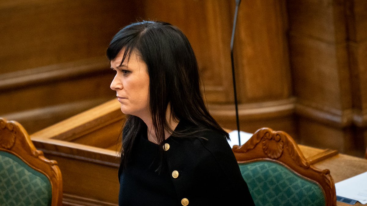 Syge danskere med tandproblemer risikerer store regninger – nu vil partier have ændret loven nyheder.tv2.dk/samfund/2023-0…