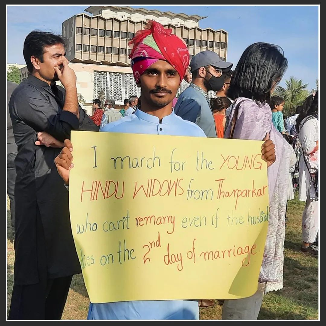 A thought provoking placard @
#AuratMarchkarachi 

<a href="/AuratMarchKHI/">Aurat March - عورت مارچ</a> 
<a href="/AuratAzadiMarch/">Aurat Azadi March Islamabad</a>