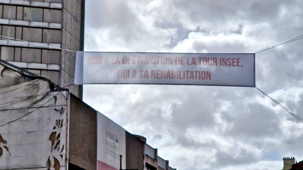 ArchiMalakoff's tweet photo. RENDEZ-VOUS à Malakoff, mardi 14 mars à 19h. Salle des fêtes "Jean Jaurès"- 13 rue Jules Ferry, pour dire STOP à la destruction de la Tour Insee ! OUI à sa réhabillitation.
#Malakoff #TourInsee #NonAlaDestructionTourInsee https://t.co/YHSJa28CZs