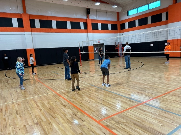IsdSomerville's tweet photo. Great Things Are Happening At Somerville Elementary/Intermediate! We grew in the classroom so on Friday, we got to grow on the court while playing staff vs. student volleyball games! https://t.co/nY0aPPwd9e