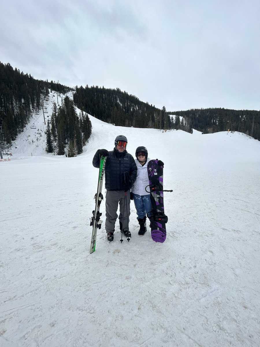 jsj2012's tweet photo. Such a fun spring break with our girl! Missed Sam terribly as his break was not at the same time which is the life with college kids. Keystone did not disappoint. https://t.co/HMiNUxz1LL