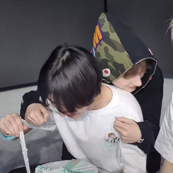 adores304's tweet photo. 🐧🧸#BeomgyuOurStageGenius
#스물셋_범규가_피워낸_봄의_흔적
#暖かい春の妖精ボムギュ
@TXT_members @TXT_bighit https://t.co/6P71syqWAr