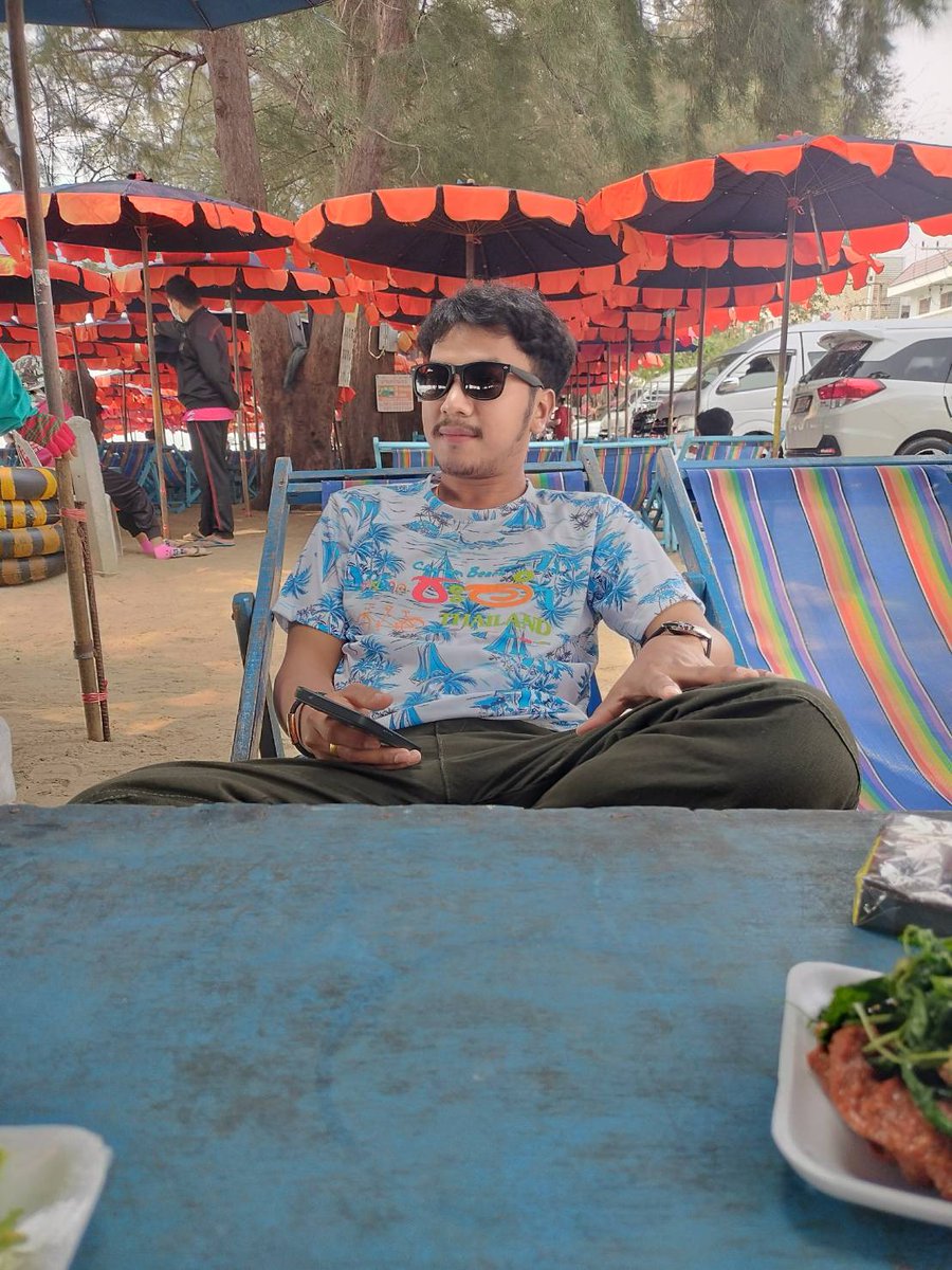 JSWP40's tweet image. ชอบตัวเองตอนเป็นเหตุผลให้ใครสักคน"หมดแก้ว"🥃
#นครปฐม #สามพราน #อ้อมใหญ่ #อ้อมน้อย