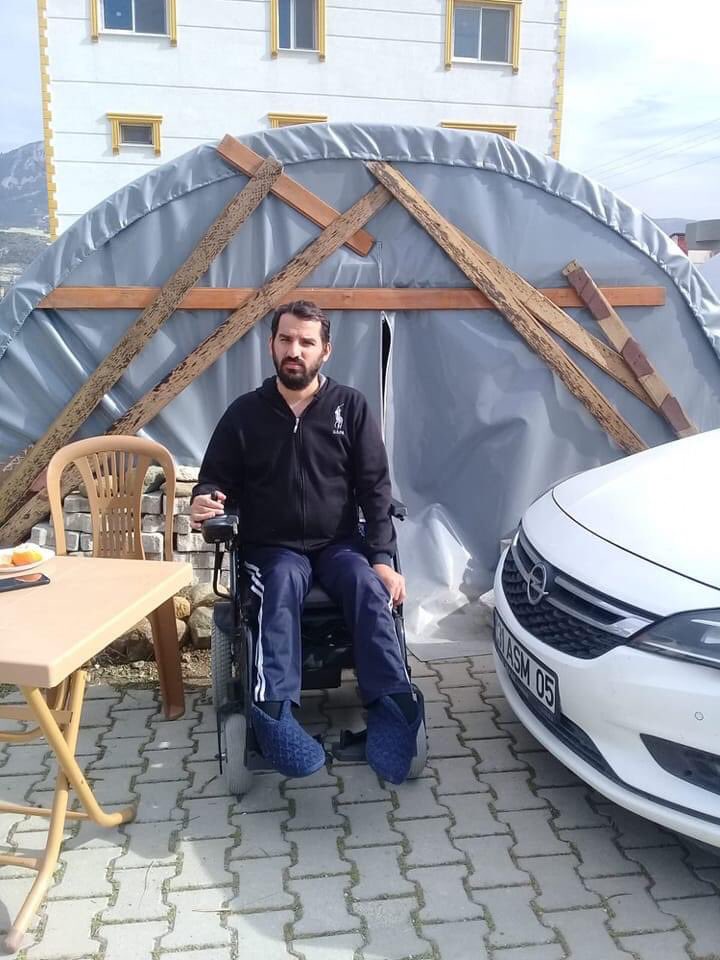 Defne Subaşı Hatayda yaşıyorum. Bedensel engelliyim. Tekerlekli sandalye ile girebileceğim lavabo wc ihtiyacım var. Yardımcı olur musunuz.
 Mehmet Teker 0533 250 45 08
<a href="/ahbap/">Ahbap</a>