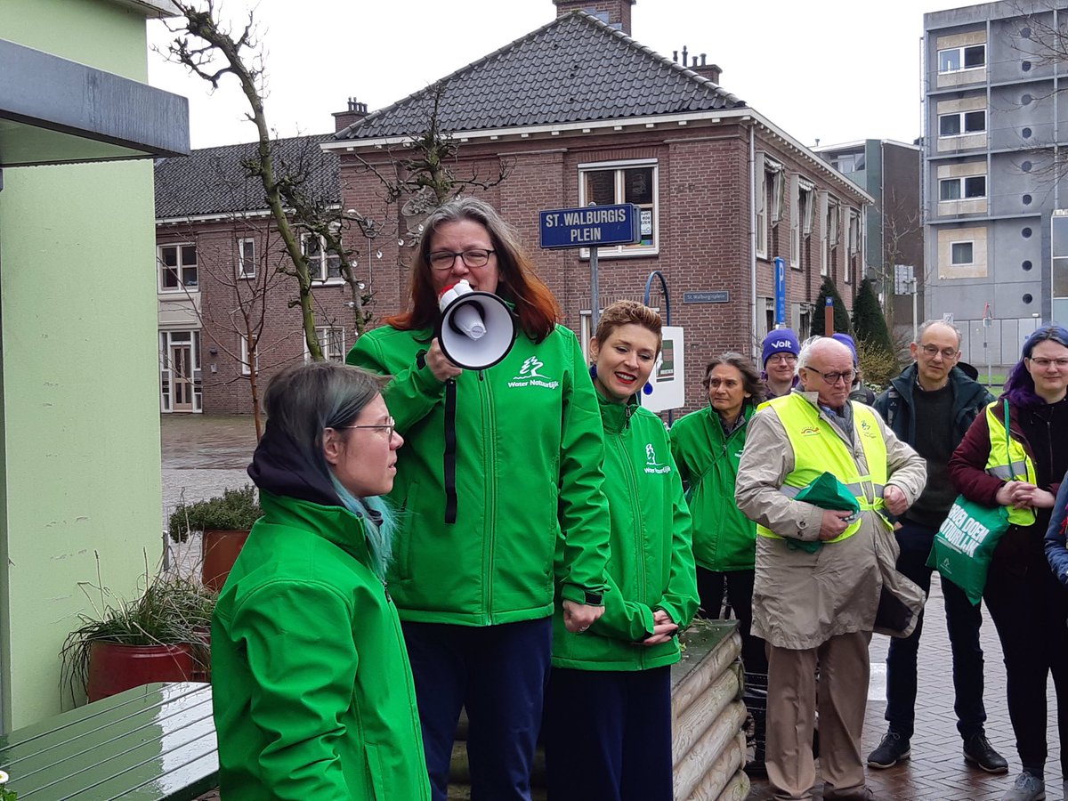 Onze lijsttrekker @astrid_meier op de zeepkist bij de start van de watersafari in Arnhem. #stemnatuurlijk #stemwaternatuurlijk #wsv2023