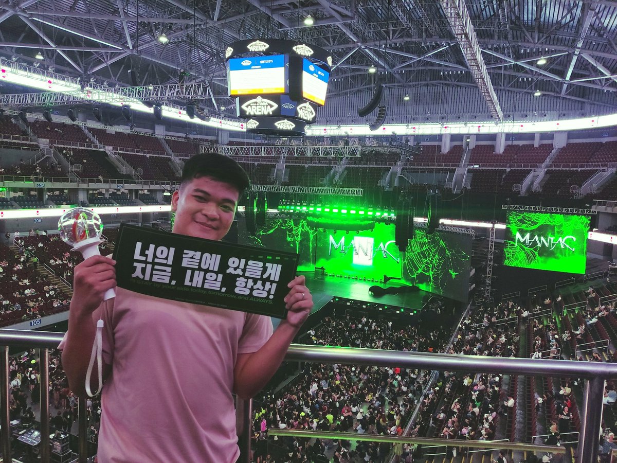 brnlsng_'s tweet photo. thank you saur much for this unforgettable  concert experience!! 
"I'll STAY by your side today, tomorrow, and ALWAYS". until we meet again @Stray_Kids https://t.co/iUFwdoleYw