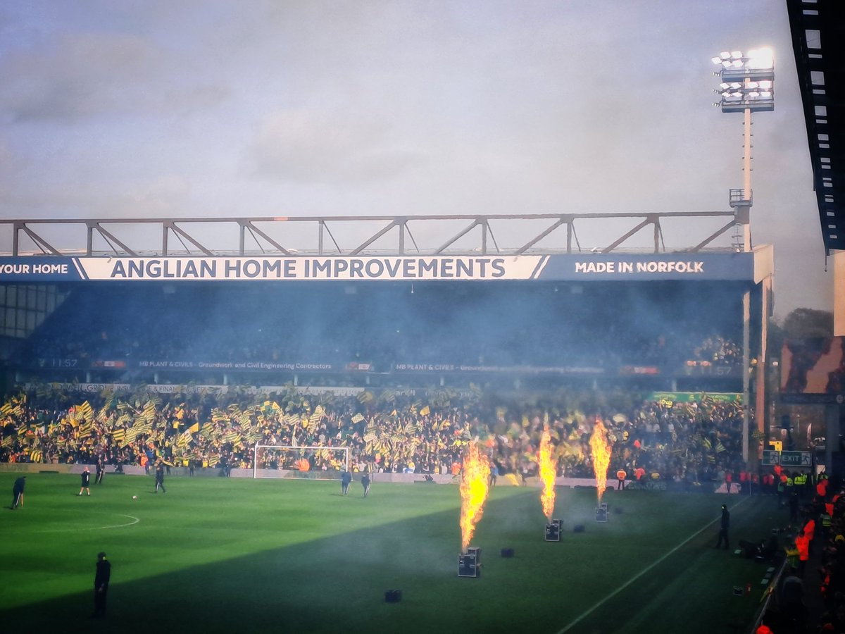 JMacBloaterboy's tweet photo. Disappointing result as a good run comes to an end. But i'm not overly pessimistic tho'. Sunderland took their goal well and defended superbly. Some days there's just nothing doing...
@NorwichCityFC @SunderlandAFC
#friendlyfinal
#properclubs #properkits https://t.co/r4EKxUrb7B