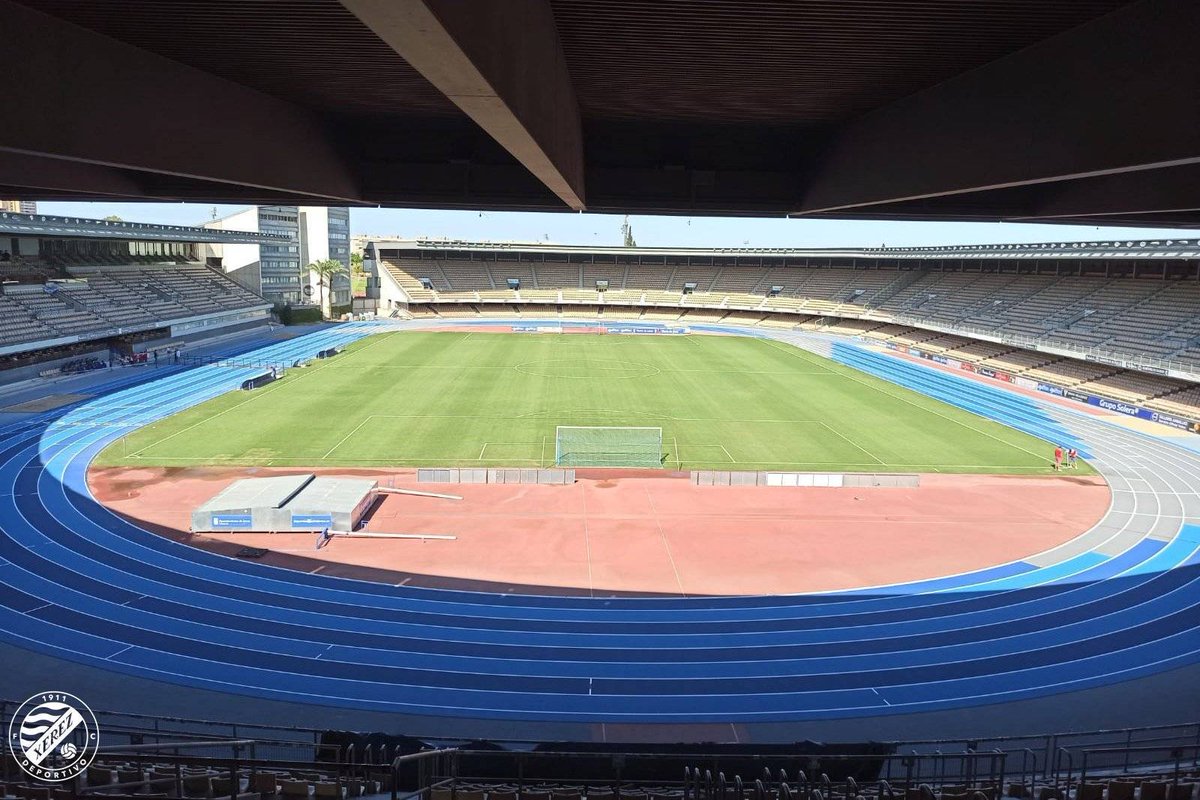 ⏱️ ¡Arranca el partido! ⚽️

🔵⚪ <a href="/XerezDFC/">XEREZ DEPORTIVO</a>
🆚
🟢⚪ <a href="/AntequeraCF/">Antequera C. F.</a> 

🎙️ <a href="/davigallardo/">David S.G.</a>

#SegundaRFEF
#LaGranJugadaCSR

📲 670940200 

📻 <a href="/CanalSurRadio/">Canal Sur Radio</a>
💻 csur.red/e2wC50NgbnV
📱 App