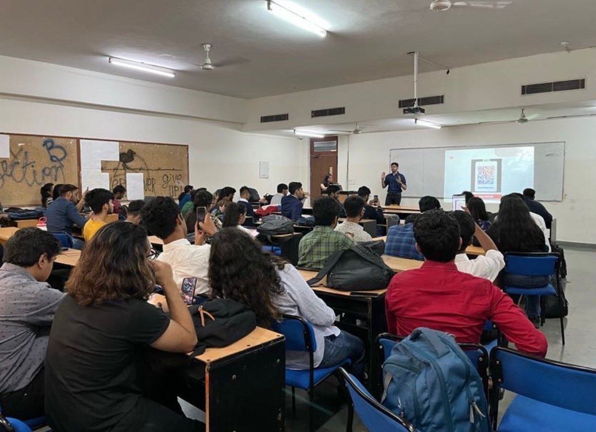 GDG On Campus - Amity University tweet media