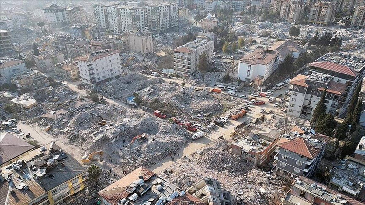 Deprem yaralarımız hâlen sarılmamışken  KYK #Kahramanmaraş Sütçü İmam Kız Yurdu öğrencilerinden bir grup arkadaşımız tarafımıza ulaşarak yaşadıkları mağduriyeti bildirdiler; 

<a href="/alpyasim/">Prof. Dr. Alptekin Yasım</a> <a href="/gencliksporbak/">Gençlik ve Spor Bakanlığı 🇹🇷</a> <a href="/kasapoglu/">Dr. Mehmet Kasapoğlu</a> 
⬇️⬇️⬇️