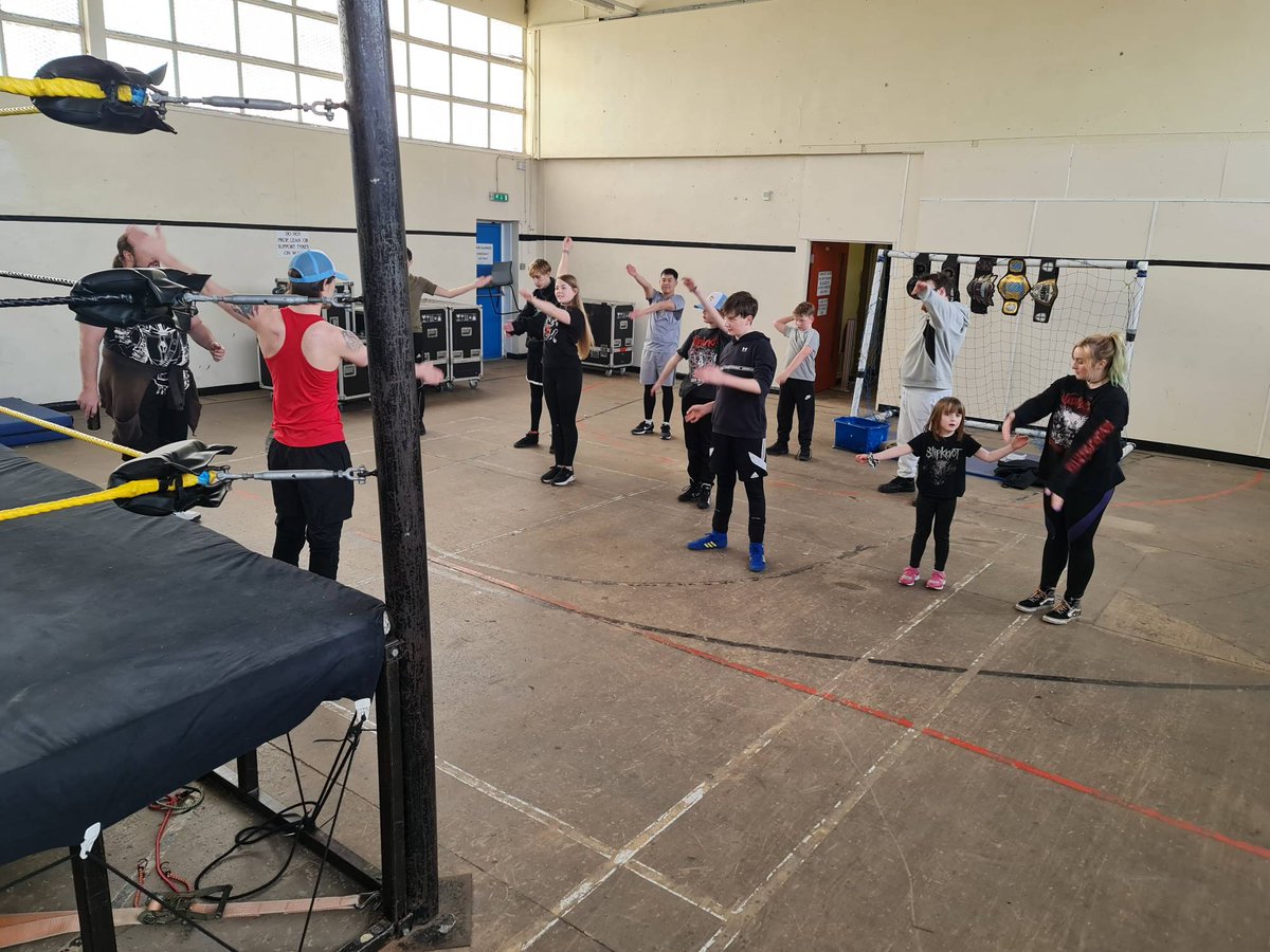 ShieldWrestling's tweet photo. Another amazing week at the Almost Pro Wrestling School! Well done guys! https://t.co/BmH65XD6Ri