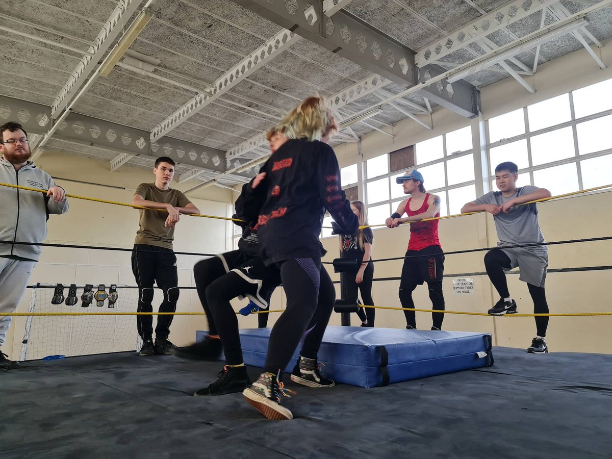 ShieldWrestling's tweet photo. Another amazing week at the Almost Pro Wrestling School! Well done guys! https://t.co/BmH65XD6Ri