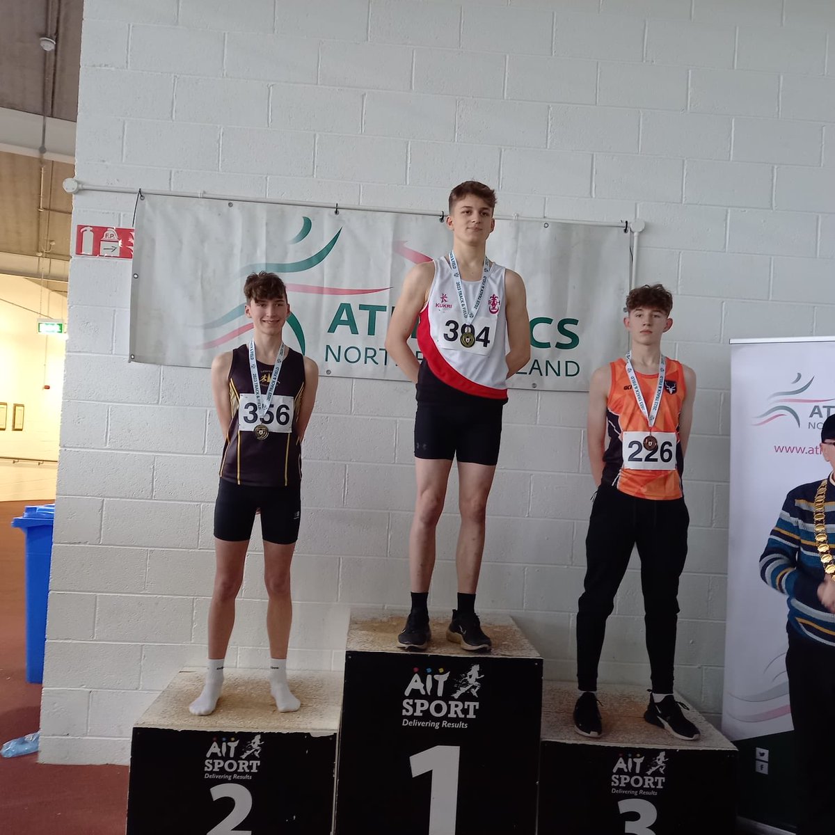 PB’s for all the junior sprinters and 4 medals at the NI&Ulster Championships yesterday. Ben Sykes U16 60m Gold. Ewan Donald U15 60m Bronze. Rory Hobbs 60m & 200m Bronze. Fantastic running from everyone. 💥💥 ⁦@OrangegroveAC⁩