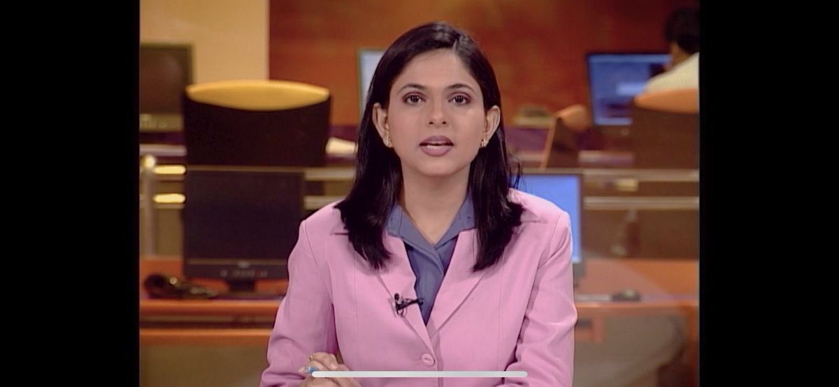 Many people who are watching the documentary #lovekills are sending me this pic of mine. This is from my @ZeeNews days.And a clip of my anchoring of Madhumita murder case in 2003 has been used in this documentary. So this is how I looked 20 yrs back 😃