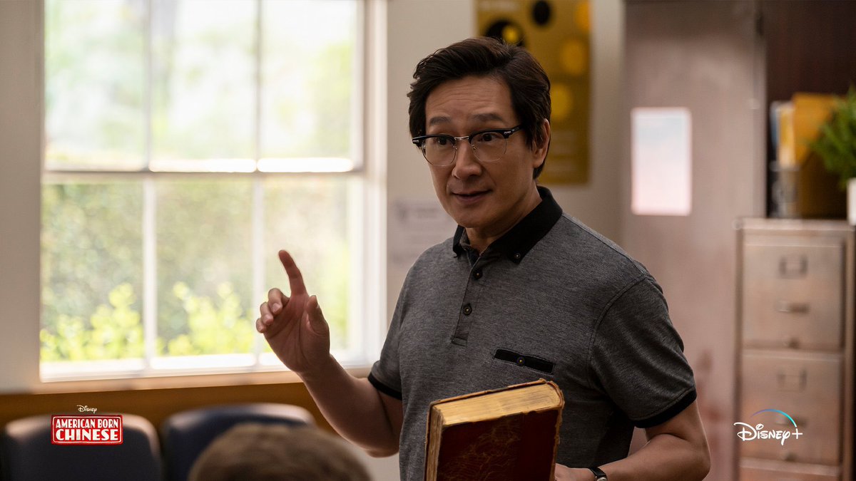 DiscussingFilm's tweet photo. ‘AMERICAN BORN CHINESE’, starring Ben Wang, Michelle Yeoh, Ke Huy Quan and Stephanie Hsu, premieres on May 24 on Disney+ https://t.co/EqNgiKIWf6