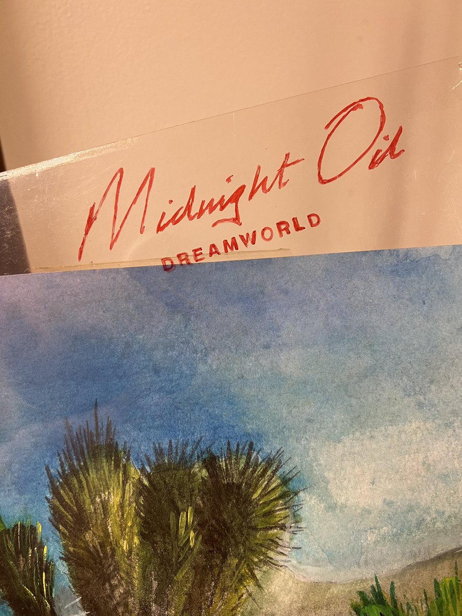 Pere_Moles's tweet photo. Remenant calaixos m’apareix la maqueta del vinil que faig fer pels Midnight Oil fa almenys 30 anys 😅🧡 https://t.co/KCbzwt2Zqx