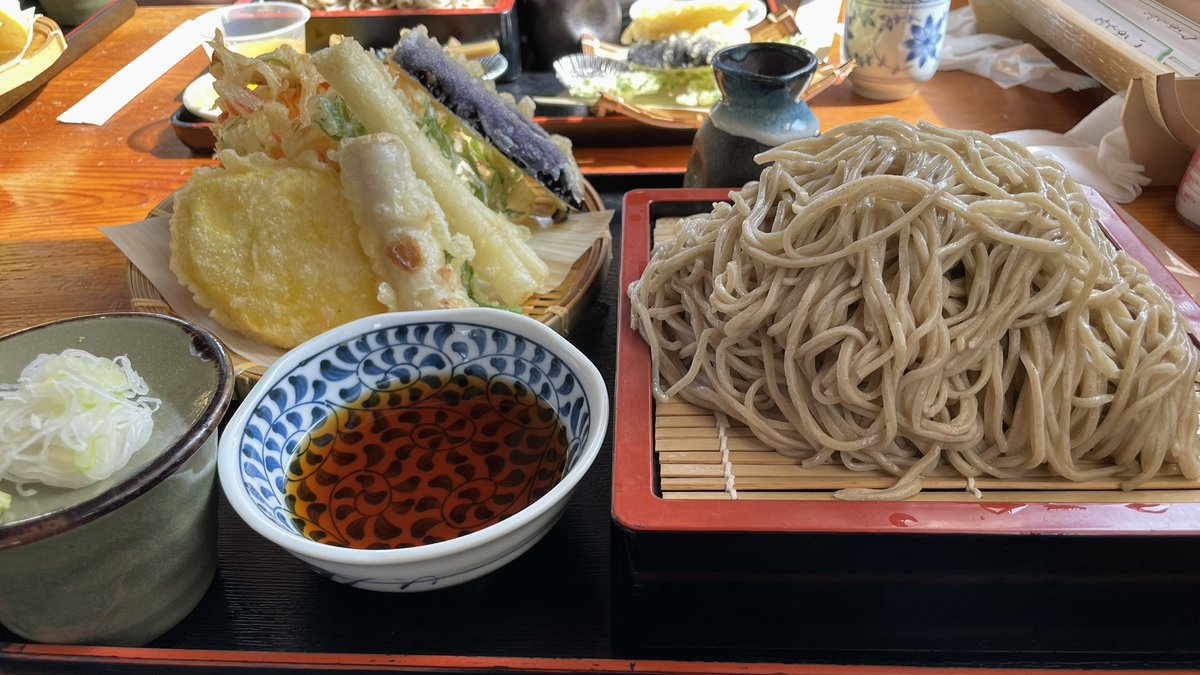 opechin1226's tweet photo. 土曜日 #BASSRooM からの飯食って車中泊
昼飯お蕎麦悔いすぎからの千本松牧場でダイエット
そしてそのまま館林へダッシュして色々やって終わった週末 https://t.co/y0qKWeZ3FK