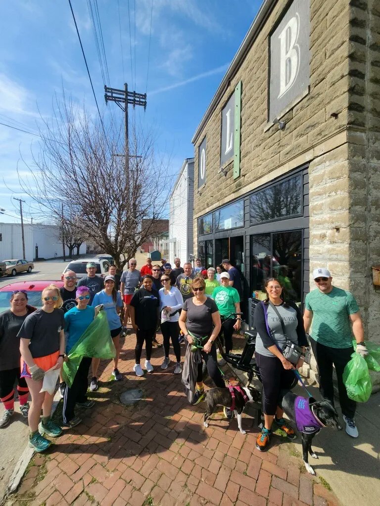 OldLouBrew's tweet photo. Looks like the rain has moved out, so we will see you at 2:00 for a run or walk through Old Louisville! Ask David about the Strawberry Bellini! #goodbeermakesgoodneighbors #OLBRunClub https://t.co/laeaxiL020
