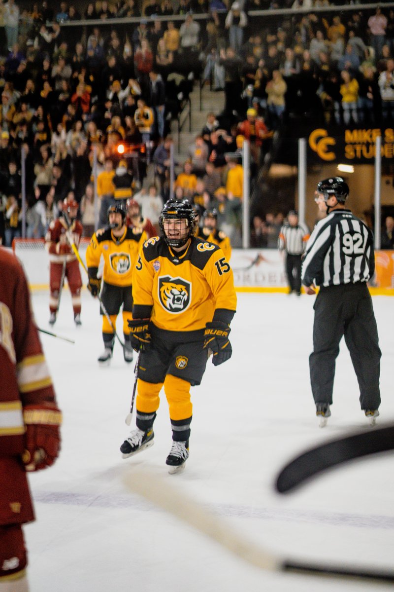 Just a reminder that this guy⬇️⬇️ scored the overtime goal to send the Tigers to the NCHC Frozen Face-off for the second time in program history ‼️

🎟️: cctigers.com/tickets

#CCTigers I #NCHCFrozenFaceoff