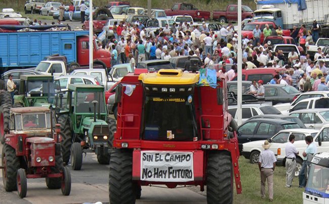 Agroverdad's tweet photo. #Retenciones🌱💪🚜👨🏻‍🌾🇦🇷

A 15 años de la Resolución 125: dirigencia y productores coinciden en que todo está mucho peor

>> https://t.co/bZPxlimNyk https://t.co/Qno3rgkIOG