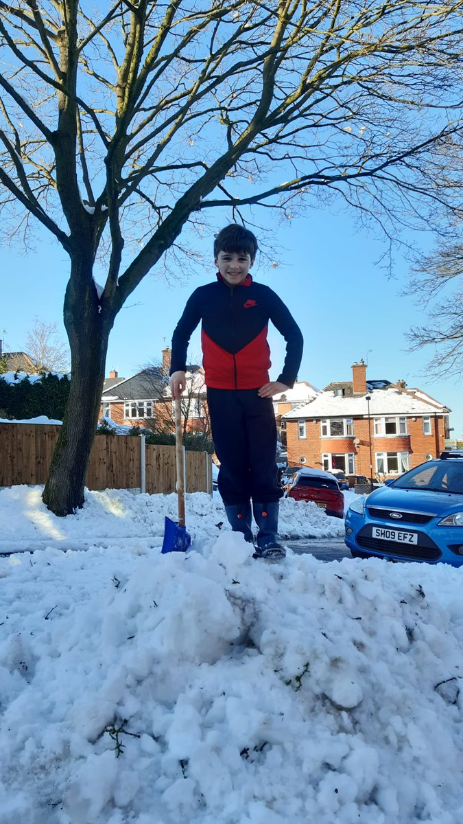 CLCheethamUK's tweet photo. On Friday Adam was so helpful and helped dig the road, neighbours drives and the pavements. The neighbour was so impressed she paid him when he'd finished! @MundellaEagles https://t.co/IEfw70lRW3
