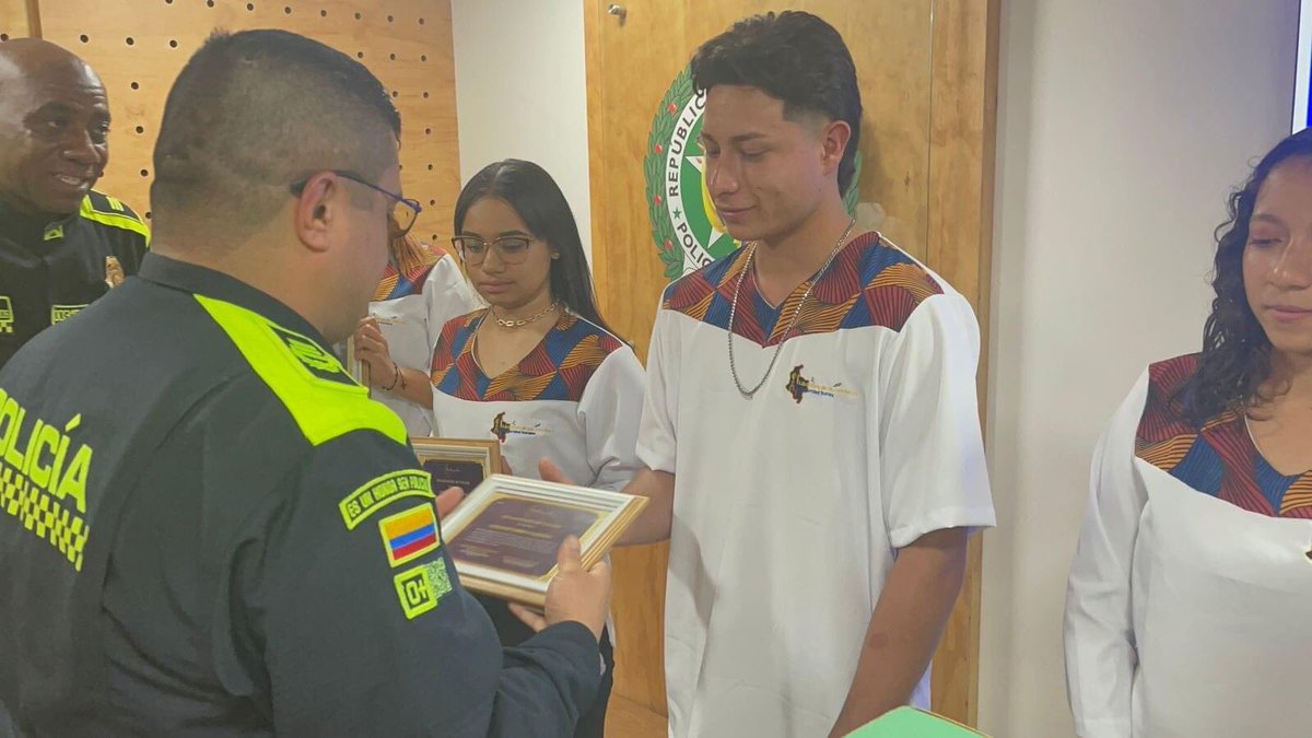 Laboratorio de Paz, Convivencia y Seguridad Humana tweet media