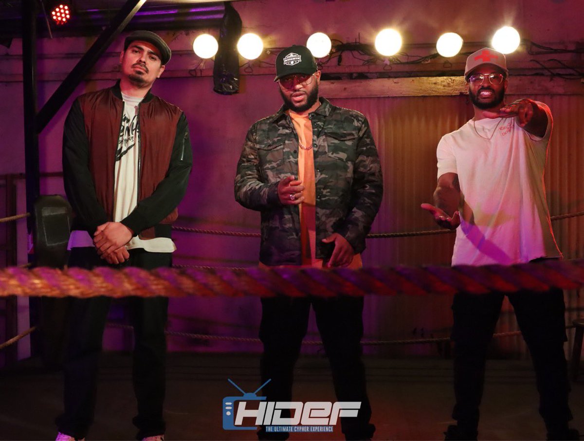 KnightTheJedi's tweet photo. Tonight at 7pm pst // 10pm est , tune in to the #HIDEFCypher to watch me perform a masterclass on bars, charisma, and artistry. You DON’T wanna miss this.👌🏾

Watch here &amp; subscribe: https://t.co/xkGrXEwjhB https://t.co/p5ORih7N4X
