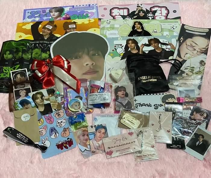 pantherorong's tweet photo. Thank you so much guys 🥰

@2mcart 
@felineyjwon 
@lkmincol 
@danpizzzaro 
@wonwoo_wu 
@yangmincart 
@angelic_seoul 
@loveyunees 
@bbokjini 
@hyunjinstayz 
@binniecart 
@lixxcart22 
@hvcarts 
@seungmails 
@agibbang_ 
@hansuncart 
@henggerei 
@KKAMIEONNI https://t.co/6glNBnzhfn