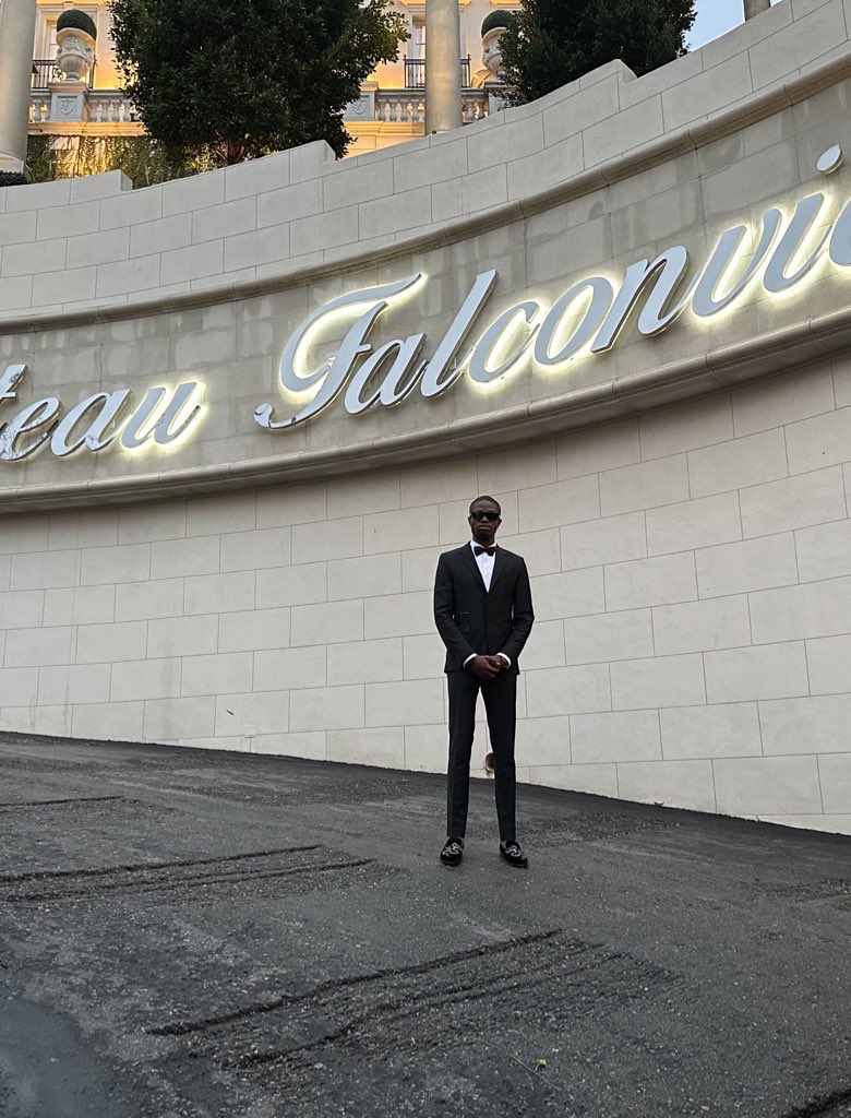 iTradeContracts's tweet image. 🕴️#inviteonly #BelAir @philipp_plein