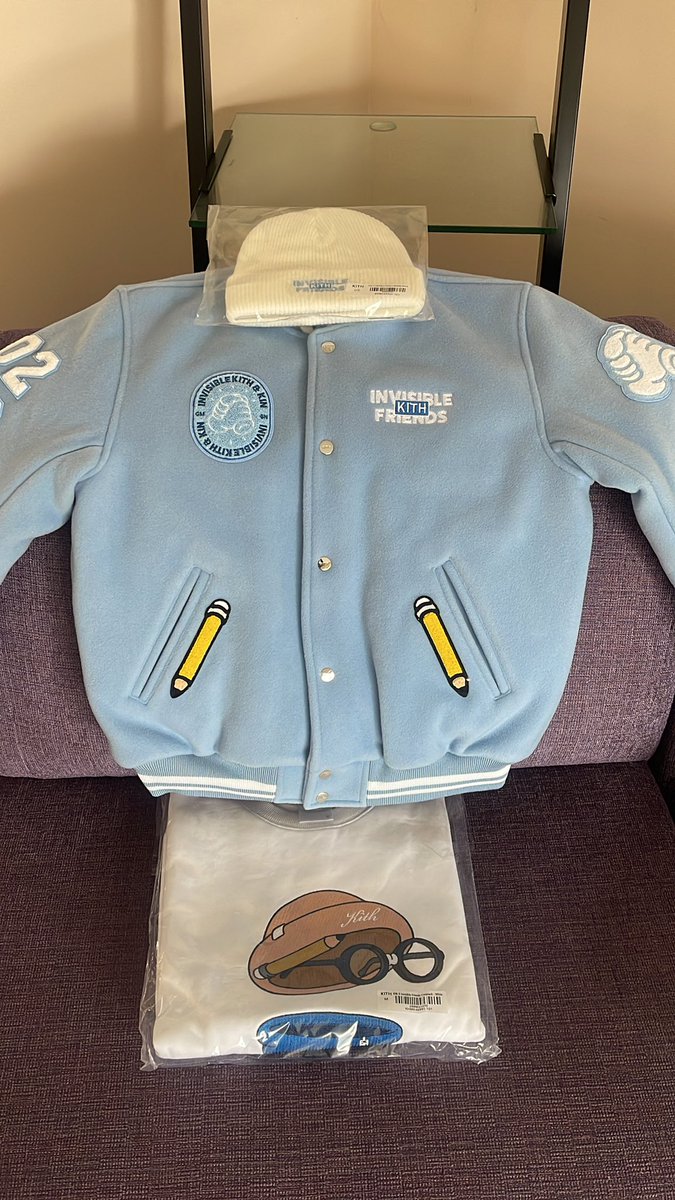 TCGagainstworld's tweet photo. Look what just got arrived! #InvisibleFriends #KITH

Quality jacket for chicago weather 🔥🔥 https://t.co/t4pUojDOZd