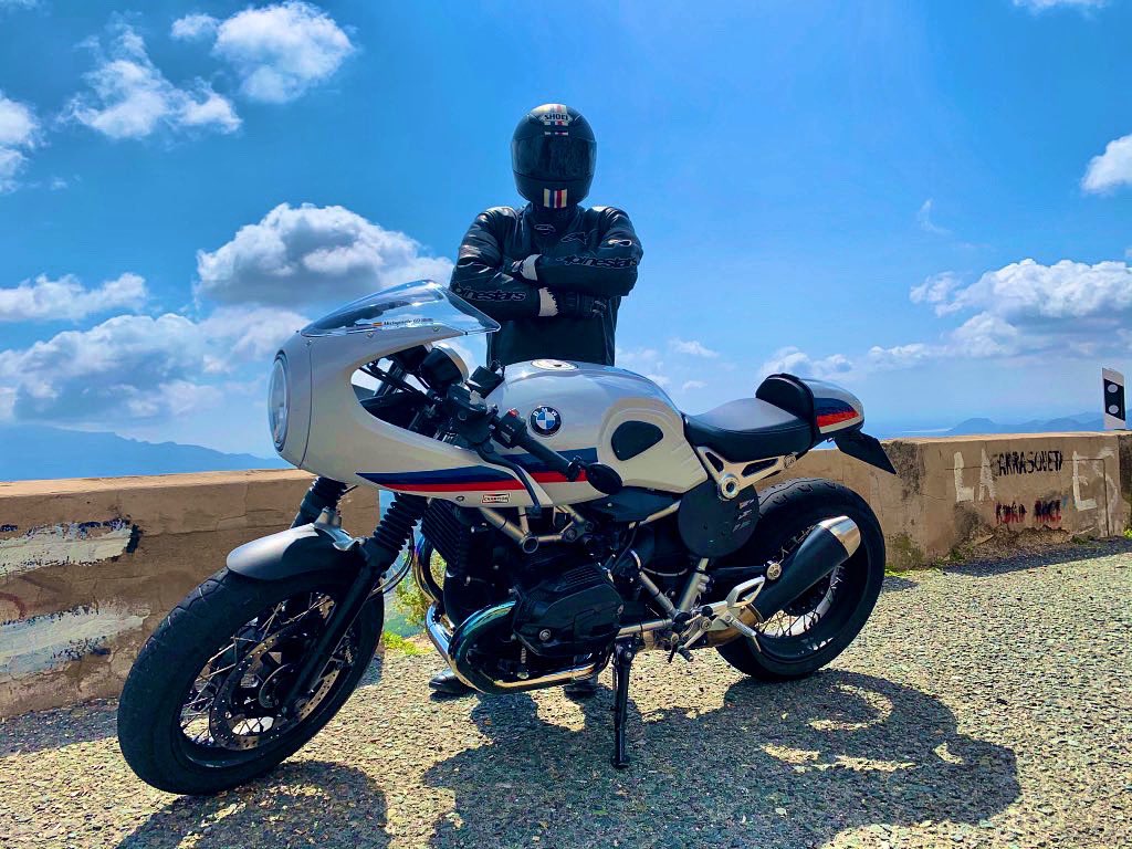 _mickymoto's tweet photo. The Beauty & the Beast (standing) 😎#ali4nia #SpringisComing #Ride4Life #SunnySunday https://t.co/2Gcb9xmYRy
