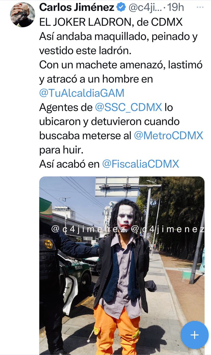 c4jimenez's tweet photo. OOOTRO PAYASO LADRÓN en @TuAlcaldiaGAM 
Ayer fue El Joker…
éste es el Payaso Triste.
Se llama Juan del Ángel 
Así andaba maquillado por calles de la Col. Gpe Insurgentes.
Y así se robó esta moto.
Agentes de @SSC_CDMX lo persiguieron y detuvieron.
Así acabó en la @FiscaliaCDMX https://t.co/4UevrIEMqg